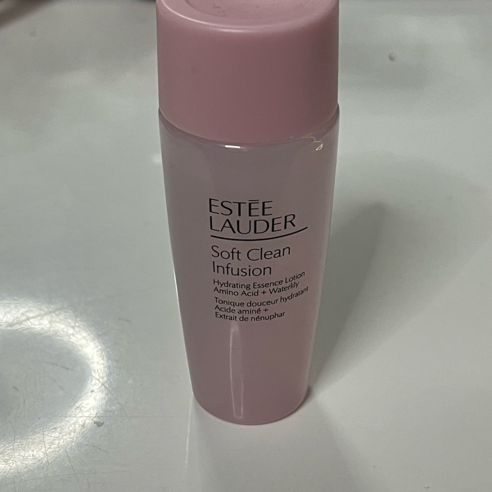 Estée Lauder Soft Clean Infusion Hydrating Essence Lotion